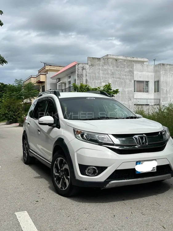 Honda BR-V 2017 for Sale in Islamabad Image-1