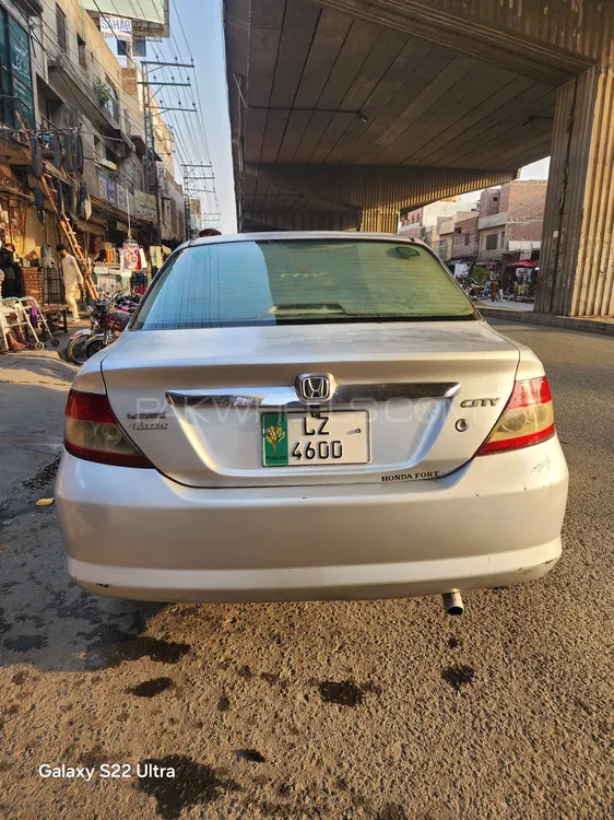 Honda City 2004 for Sale in Lahore Image-1
