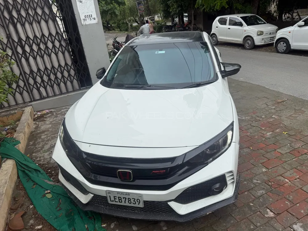 Honda Civic 2017 for Sale in Lahore Image-1