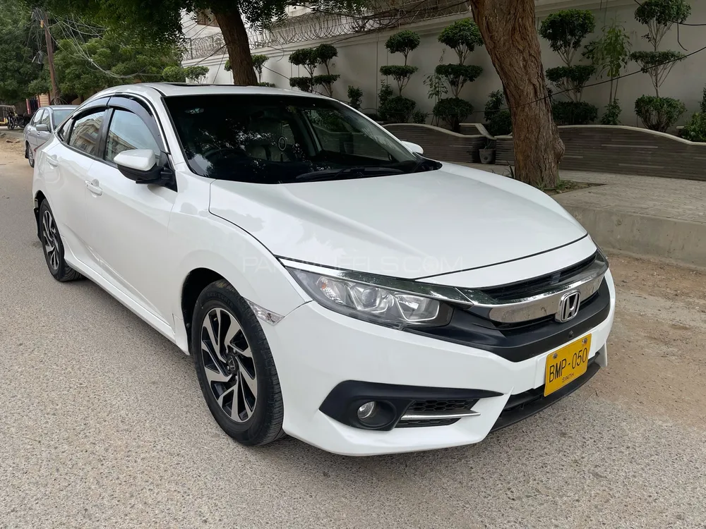 Honda Civic 2018 for Sale in Karachi Image-1