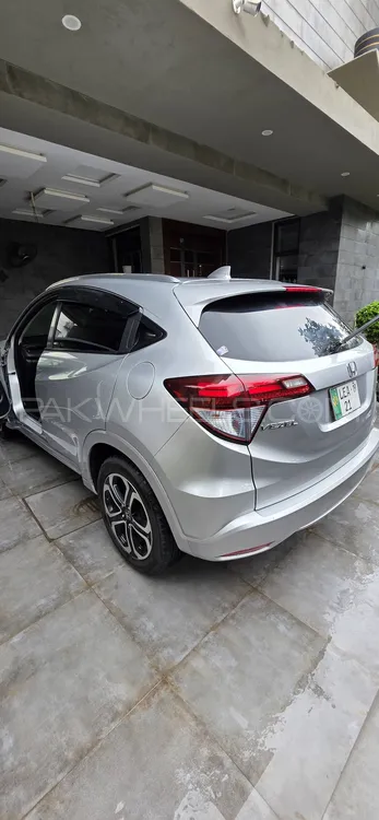 Honda Vezel 2014 for Sale in Lahore Image-1