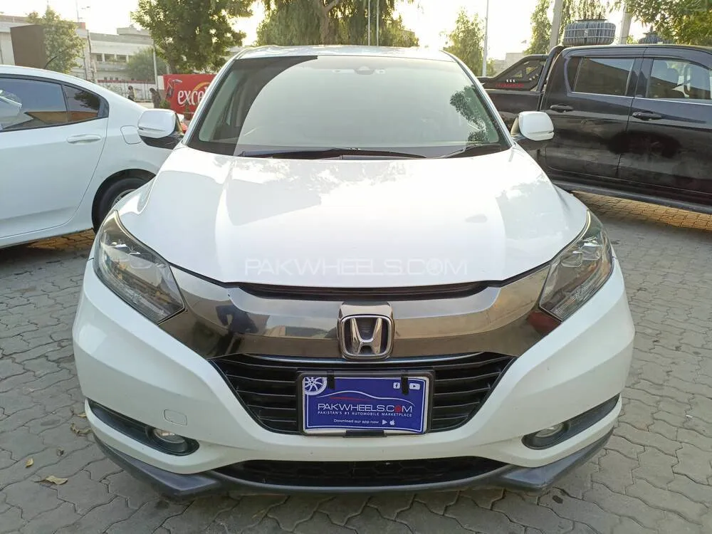 Honda Vezel 2016 for Sale in Faisalabad Image-1