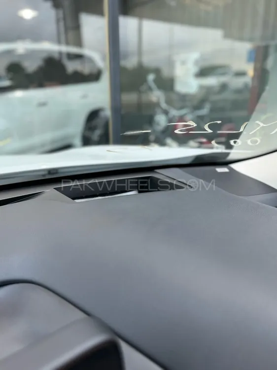 Lexus RX Series 2020 for Sale in Lahore Lexus RX Series 2020 for Sale in Lahore Image-14