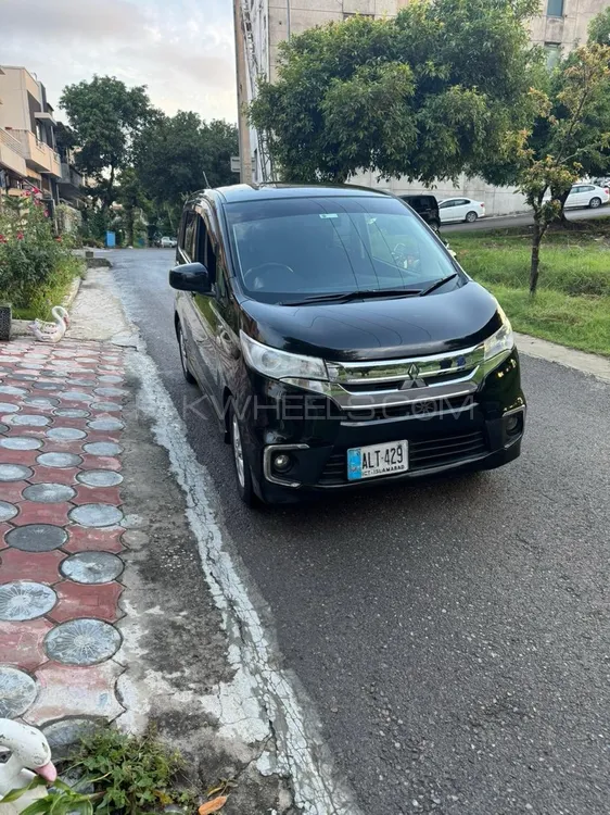 Mitsubishi Ek Wagon 2017 for Sale in Islamabad Image-1