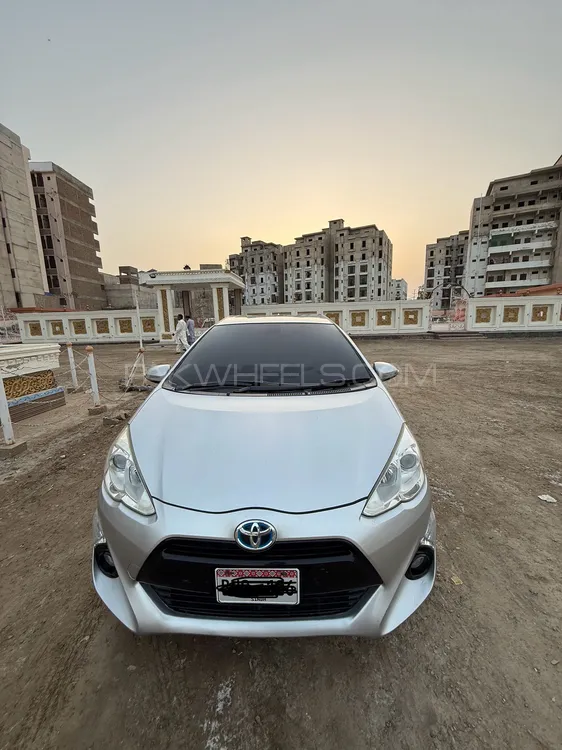 Toyota Aqua 2015 for Sale in Hyderabad Image-1