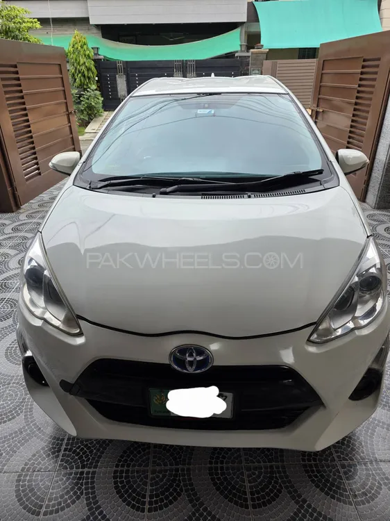 Toyota Aqua 2016 for Sale in Lahore Image-1