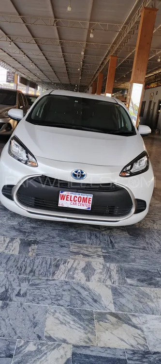 Toyota Aqua 2021 for Sale in Peshawar Image-1