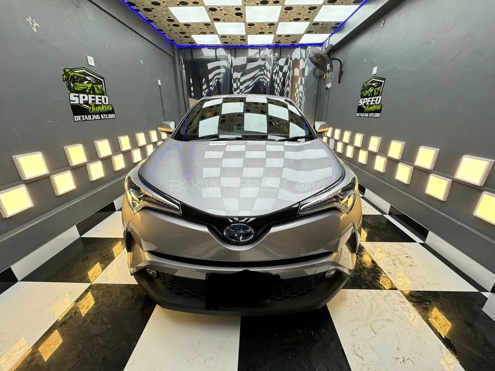 Toyota C-HR 2017 for Sale in Karachi Image-1