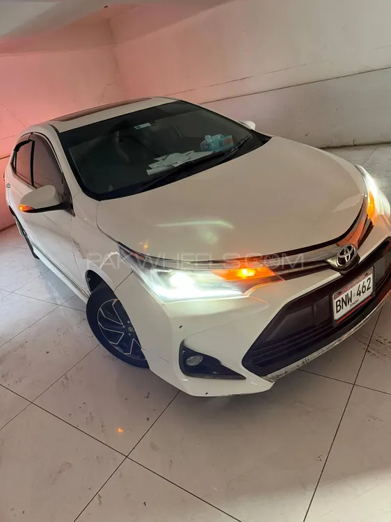 Toyota Corolla 2017 for Sale in Karachi Image-1