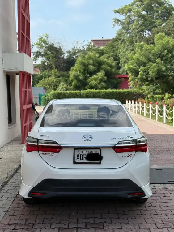 Toyota Corolla 2021 for Sale in Faisalabad Image-1