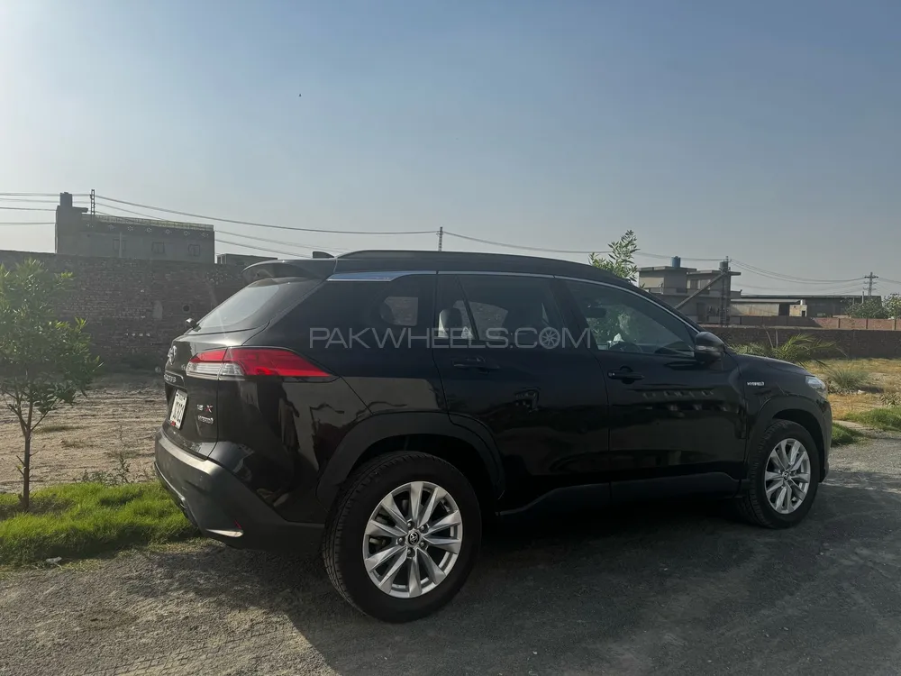 Toyota Corolla Cross 2024 for Sale in Lahore Image-1