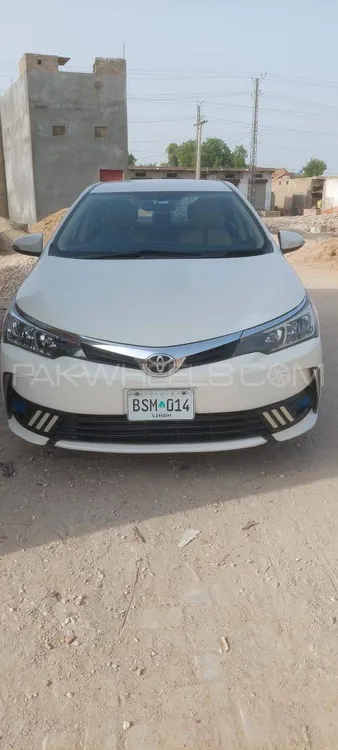 Toyota Corolla 2017 for Sale in Larkana Image-1
