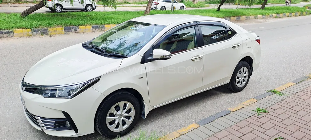 Toyota Corolla 2018 for Sale in Islamabad Image-1