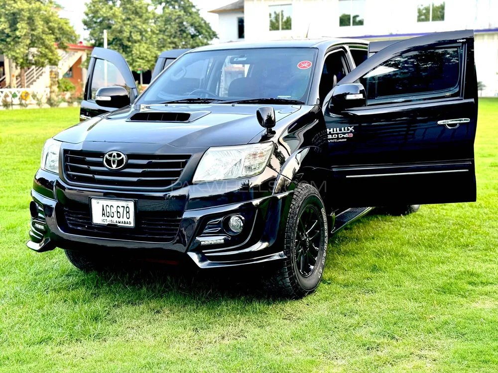 Toyota Hilux 2014 for Sale in Islamabad Image-1