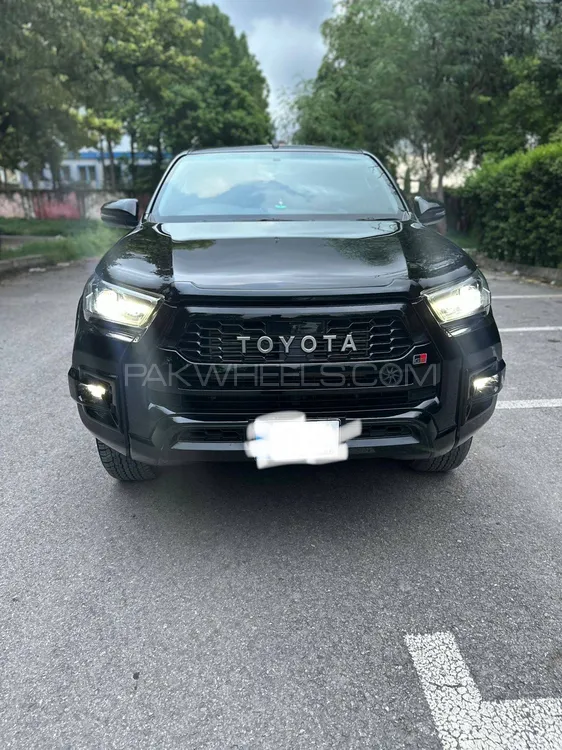 Toyota Hilux 2024 for Sale in Islamabad Image-1