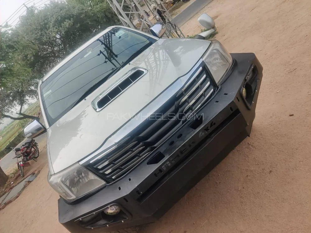 Toyota Hilux 2012 for Sale in Khushab Image-1