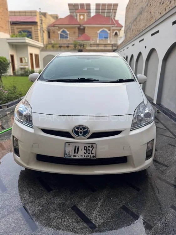 ٹویوٹا پریوس 2010 for Sale in پشاور Image-1
