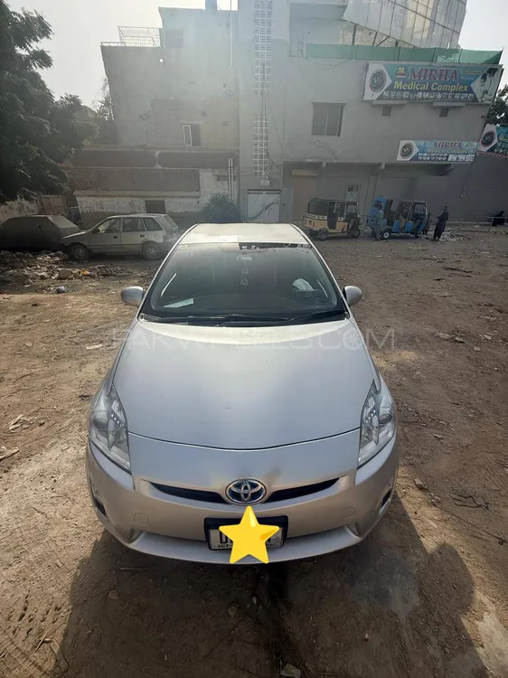 Toyota Prius 2011 for Sale in Karachi Image-1