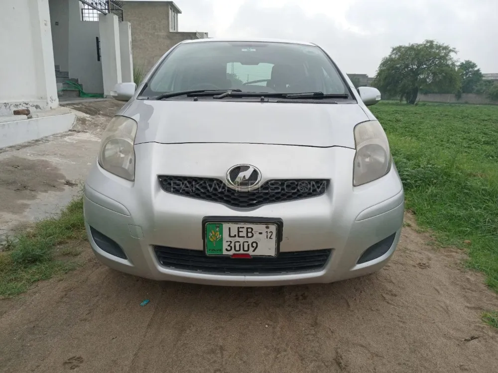 Toyota Vitz 2008 for Sale in Attock Image-1