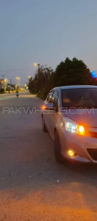 Toyota Vitz 2011 for Sale in Islamabad Image-1