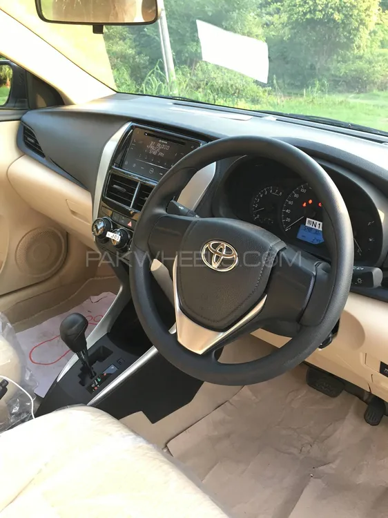 Toyota Yaris Sedan 2025 for Sale in Faisalabad Toyota Yaris Sedan 2025 for Sale in Faisalabad Image-11