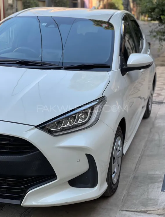 Toyota Yaris Hatchback 2021 for Sale in Swatmingora Image-1