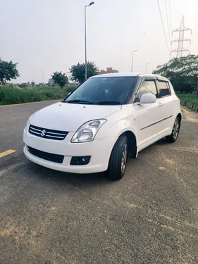Suzuki Swift DLX 1.3 Navigation  2020