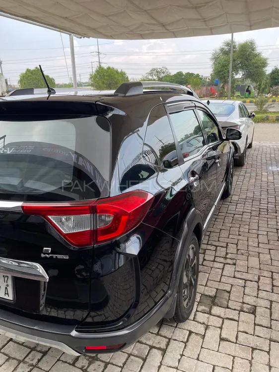 Honda BR-V 2017 for Sale in Lahore Image-1