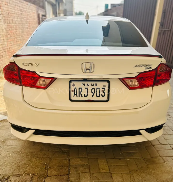Honda City 2024 for Sale in Rahim Yar Khan Honda City 2024 for Sale in Rahim Yar Khan Image-2