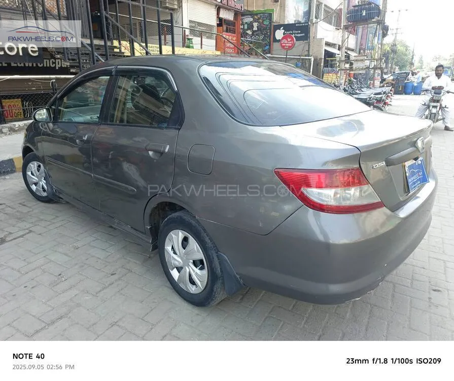 ہونڈا سٹی 2005 for Sale in فیصل آباد ہونڈا سٹی 2005 for Sale in فیصل آباد Image-5