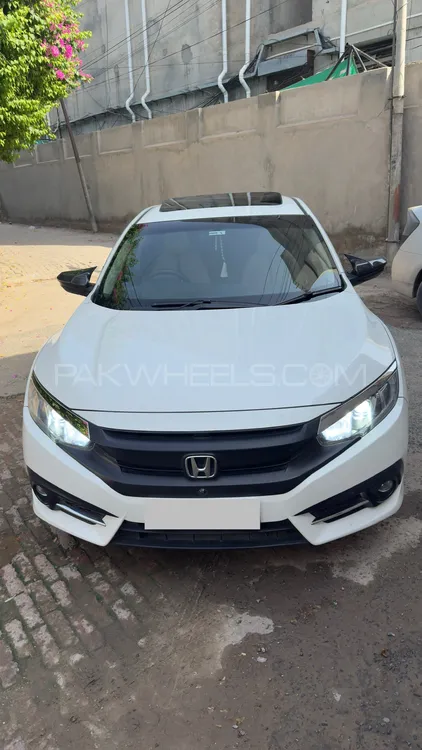 Honda Civic 2017 for Sale in Multan Image-1