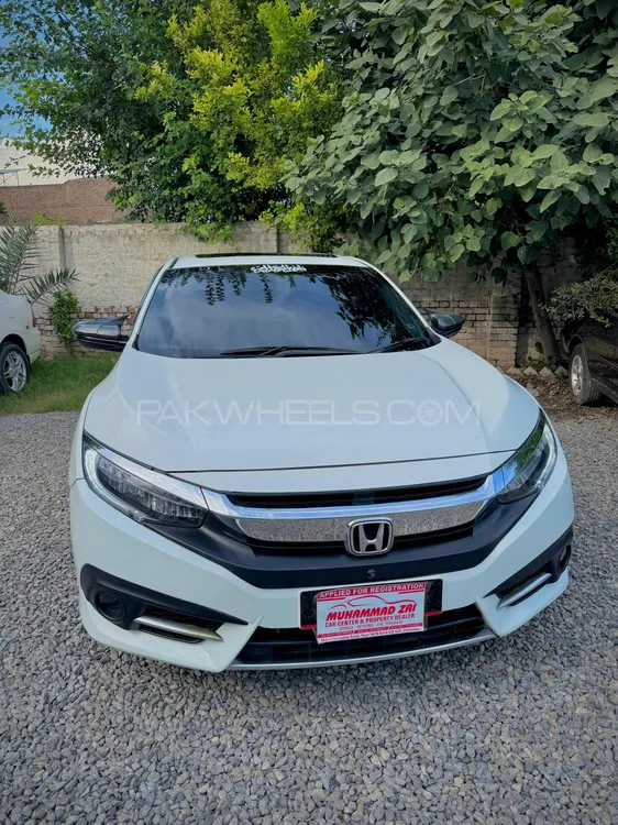 Honda Civic 2016 for Sale in Peshawar Image-1