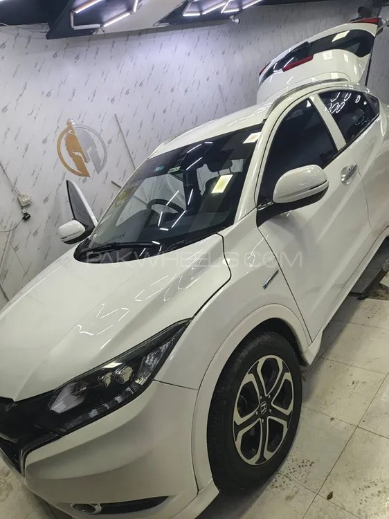 Honda Vezel 2016 for Sale in Lahore Image-1
