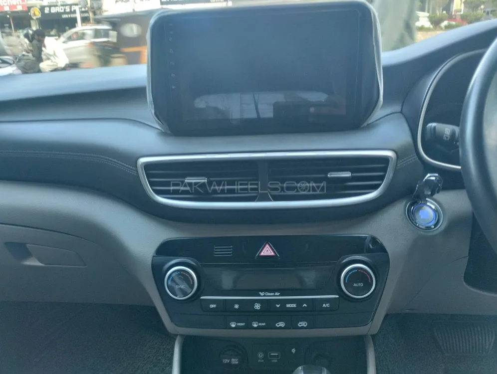 Hyundai Tucson 2022 for Sale in Lahore Hyundai Tucson 2022 for Sale in Lahore Image-10