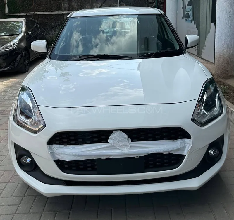 Suzuki Swift 2025 for Sale in Islamabad Image-1