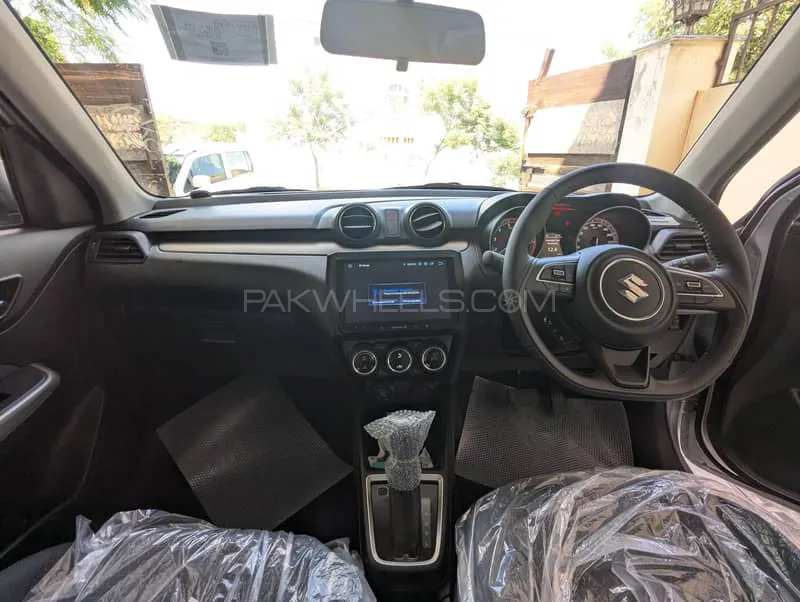 Suzuki Swift 2025 for Sale in Islamabad Image-1