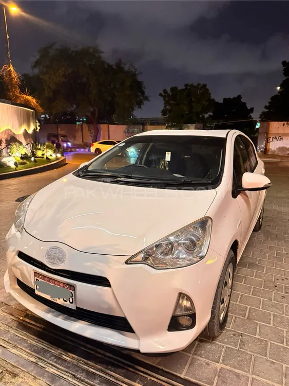 Toyota Aqua 2013 for Sale in Karachi Image-1