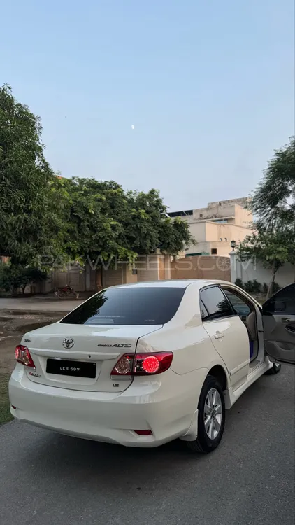 Toyota Corolla 2013 for Sale in Lahore Image-1