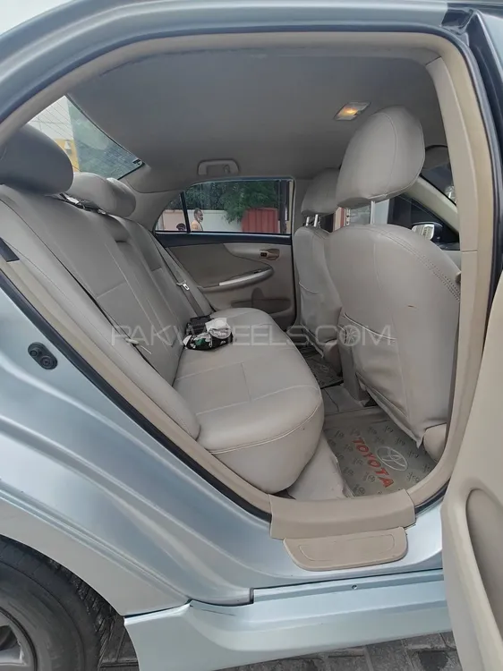 Toyota Corolla 2013 for Sale in Lahore Image-1