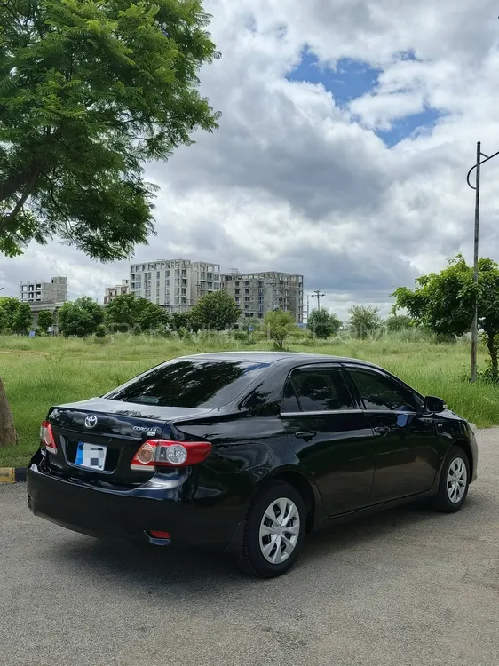 Toyota Corolla 2014 for Sale in Islamabad Image-1