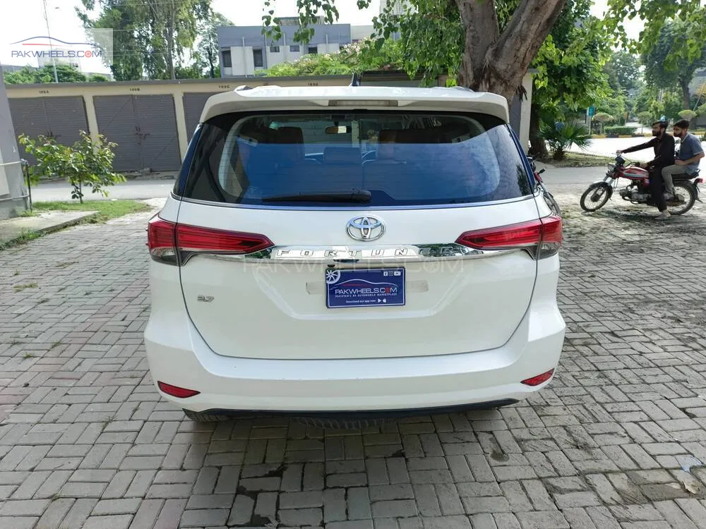 Toyota Fortuner 2019 for Sale in Lahore Toyota Fortuner 2019 for Sale in Lahore Image-6