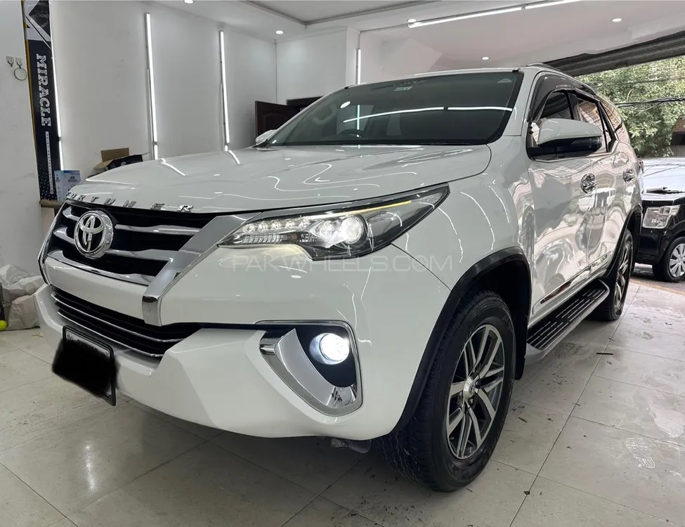 Toyota Fortuner 2018 for Sale in Islamabad Image-1