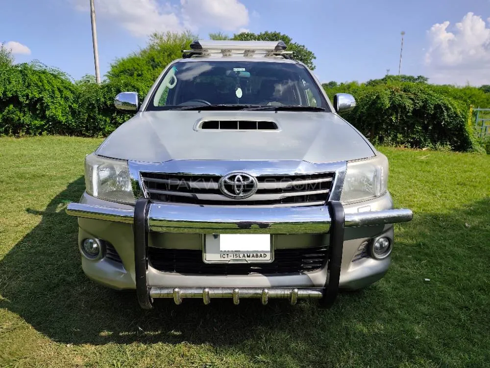 Toyota Hilux 2012 for Sale in Islamabad Image-1