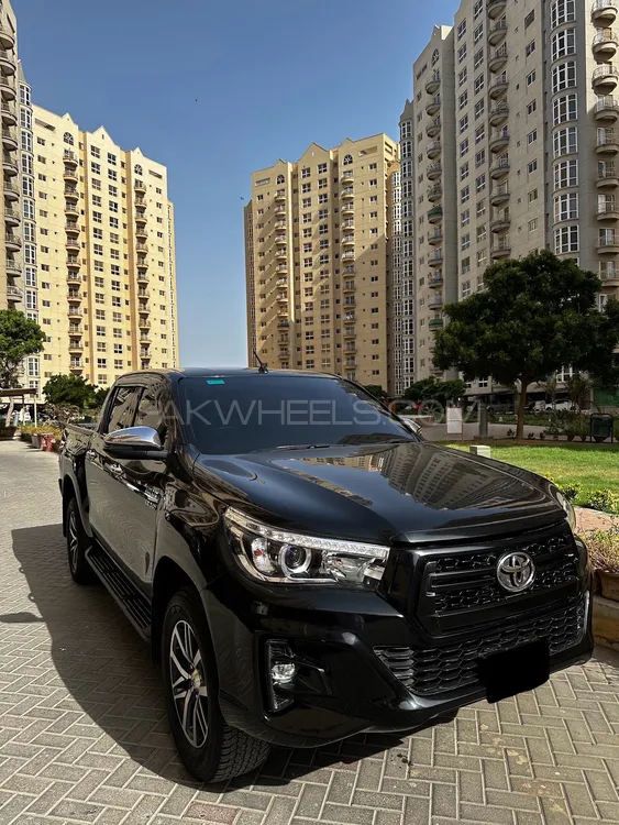 Toyota Hilux 2020 for Sale in Karachi Image-1