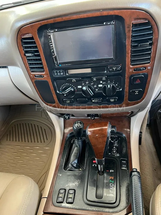 Toyota Land Cruiser 1998 for Sale in Islamabad Toyota Land Cruiser 1998 for Sale in Islamabad Image-9