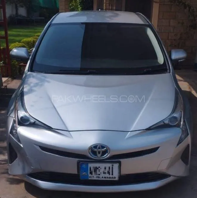 ٹویوٹا پریوس 2017 for Sale in اسلام آباد Image-1