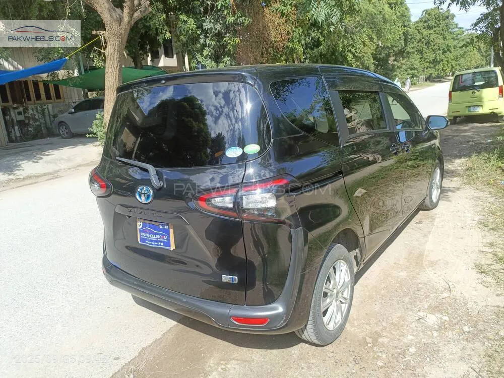Toyota Sienta 2018 for Sale in Islamabad Toyota Sienta 2018 for Sale in Islamabad Image-4