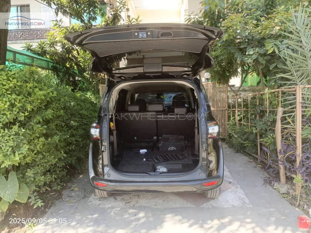 Toyota Sienta 2018 for Sale in Islamabad Toyota Sienta 2018 for Sale in Islamabad Image-7