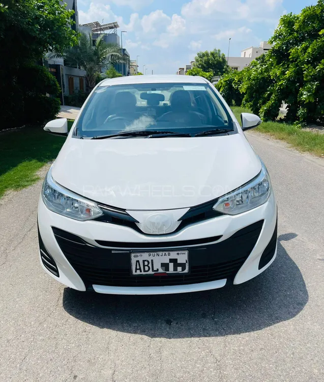 Toyota Yaris Sedan 2020 for Sale in Multan Image-1