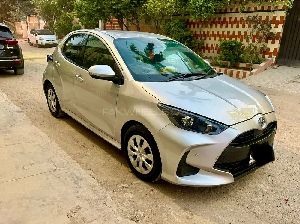 Toyota Yaris Hatchback 2020 for Sale in Karachi Image-1